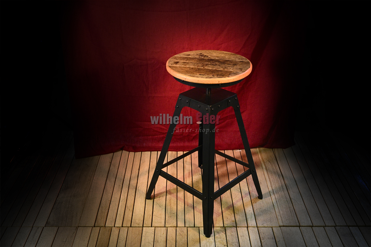 drehstuhl_fassdeckel_13Fyg2UX91y2Bq Tabouret Whisky - réglable en hauteur