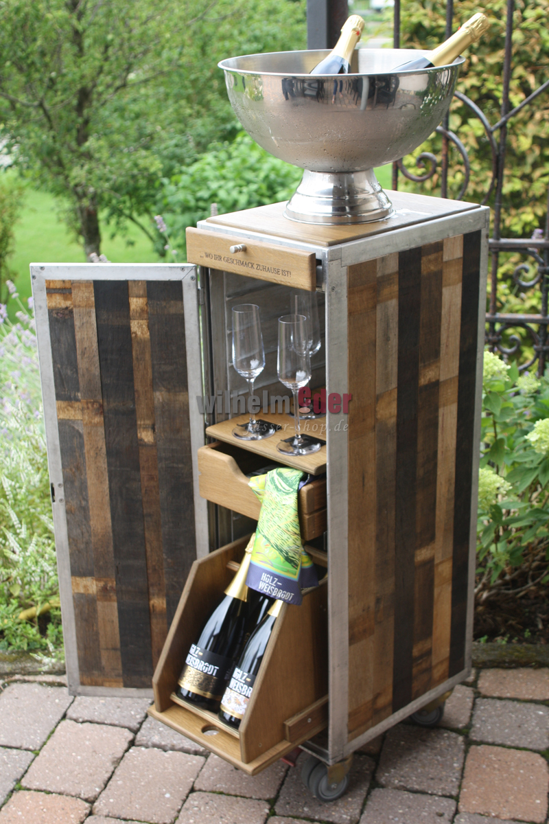 Airlinetrolley_wein_1