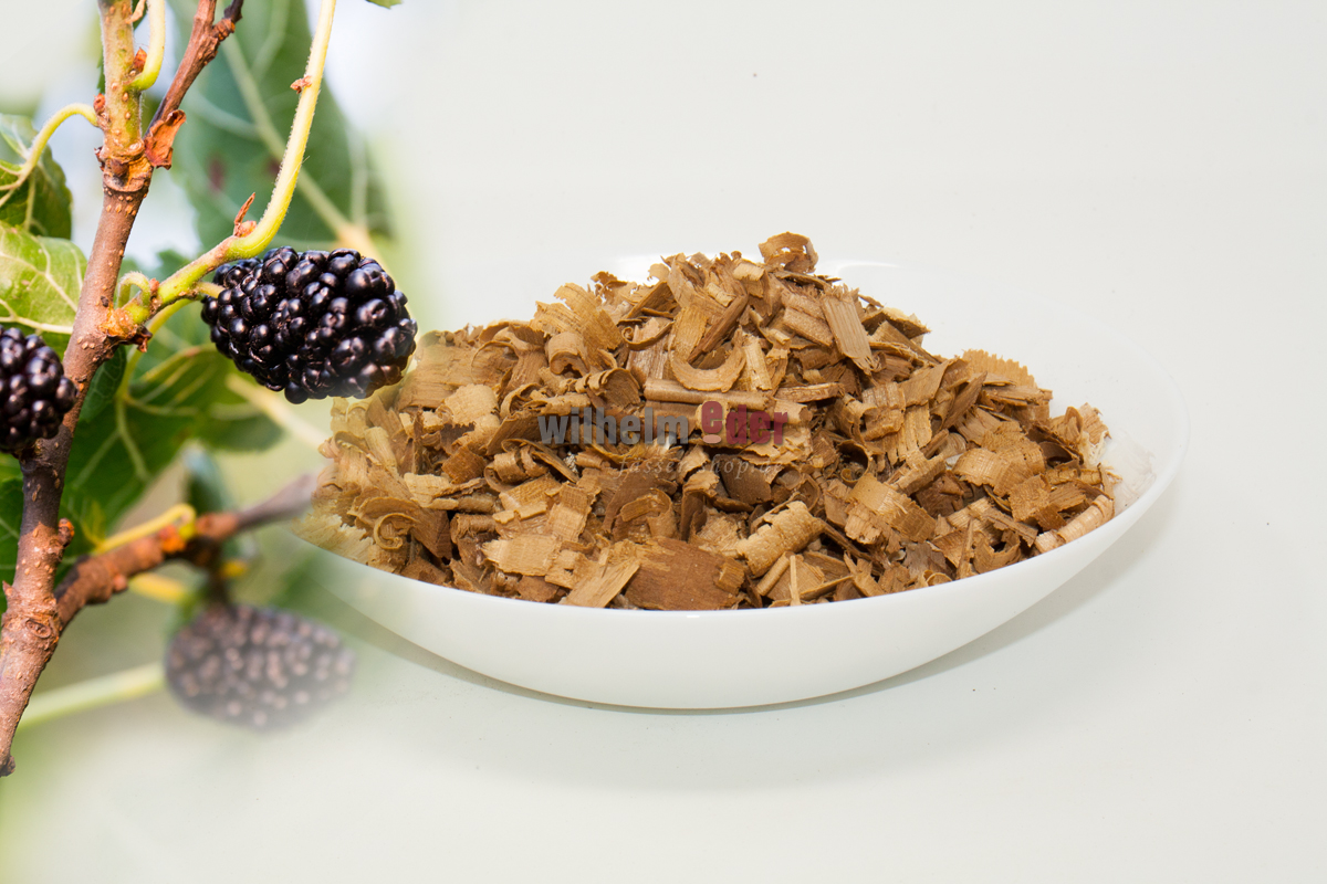 maulbeerbaum_spaehne_chips_1 Morceaux de mûres